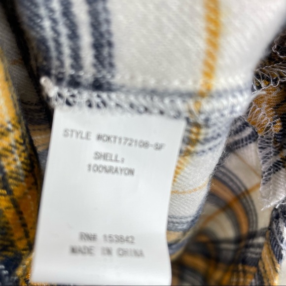 Stitch Fix l MELLODAY Plaid Button Down Flannel, XS - Picture 3 of 7